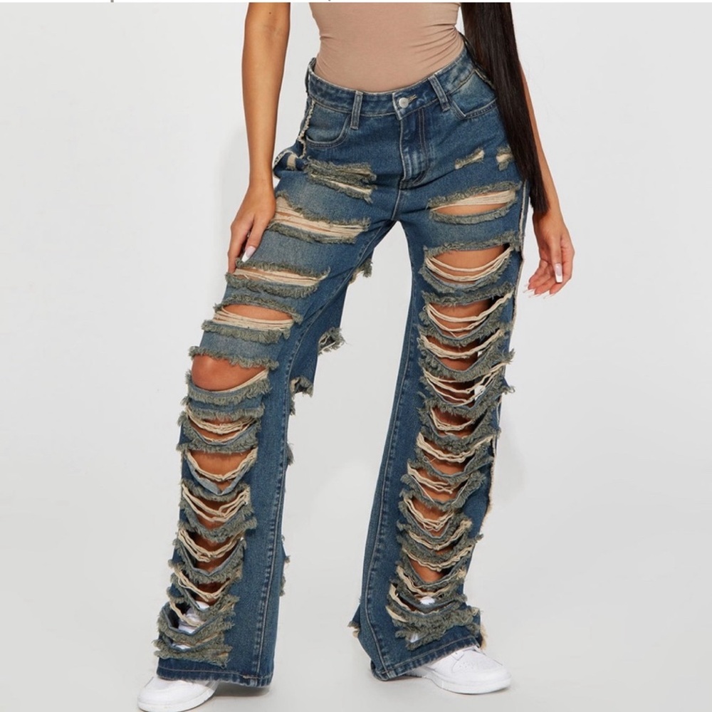 Destroyed Jeans